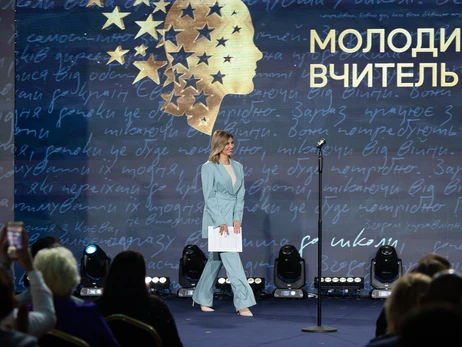 Олена Зеленська нагородила одного з переможців премії Global Teacher Prize Ukraine 2023
