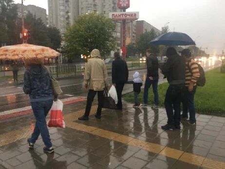 Погода в Украине 9 октября: на западе дожди, на остальной территории - шквальный ветер