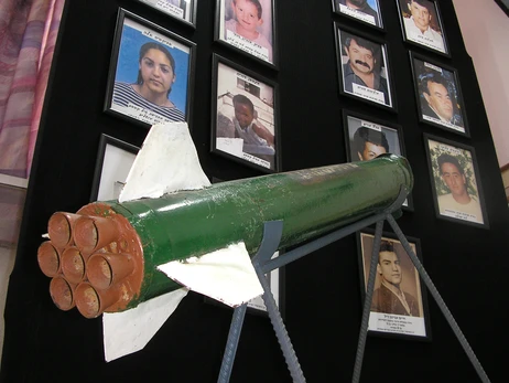 Ракеты из водопроводных труб и дальнобойные китайские копии: чем ХАМАС обстреливает Израиль