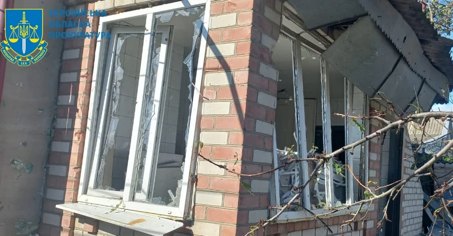 В Чернобаевке от обстрелов РФ погиб мужчина, повреждены десятки домов и частично нет света