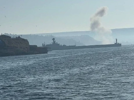 У Севастополі пролунало декілька вибухів, окупаційна «влада» заявила про «підводну» атаку