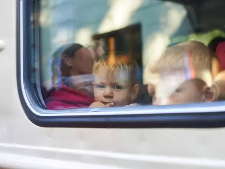 З Куп'янського району евакуювали 236 дітей