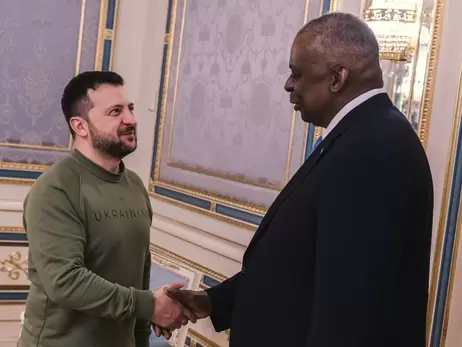 Глава Пентагона встретился с Зеленским: Продолжим оказывать помощь Украине на поле боя