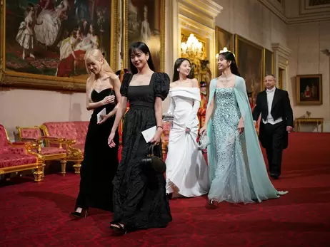 Blackpink посетили Букингемский дворец в честь приема президента Южной Кореи