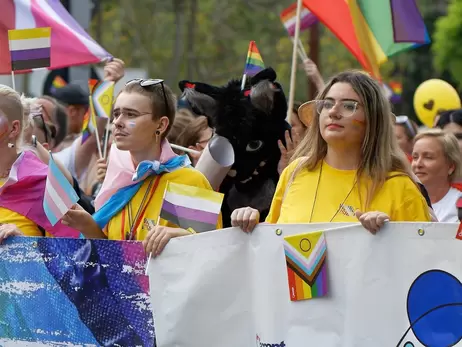 В России суд признал движение ЛГБТ экстремистским и запретил его