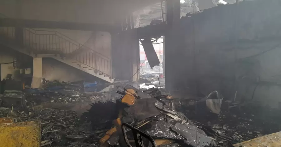 Россияне уничтожили склад Красного Креста с помощью для жителей Херсонщины 