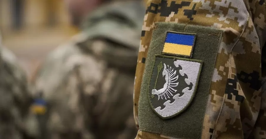 Возле Днепра украинские защитники сбили российскую ракету Х-59