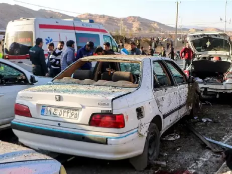 Внаслідок терактів біля могили іранського гвардійця Сулеймані загинуло понад 100 людей