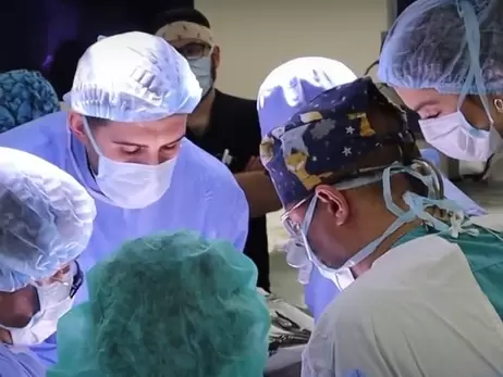 В Украине впервые сделали операцию по увеличению грудной клетки ребенку