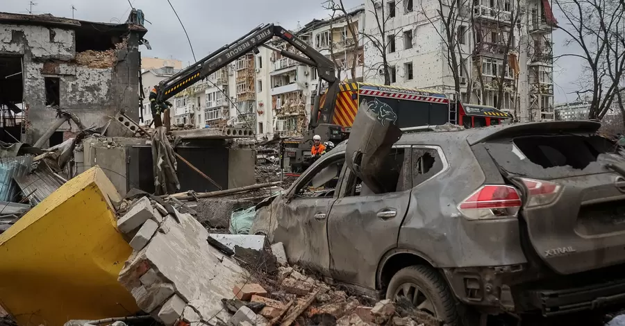 Россияне ударили ракетами по Харькову, 16 пострадавших
