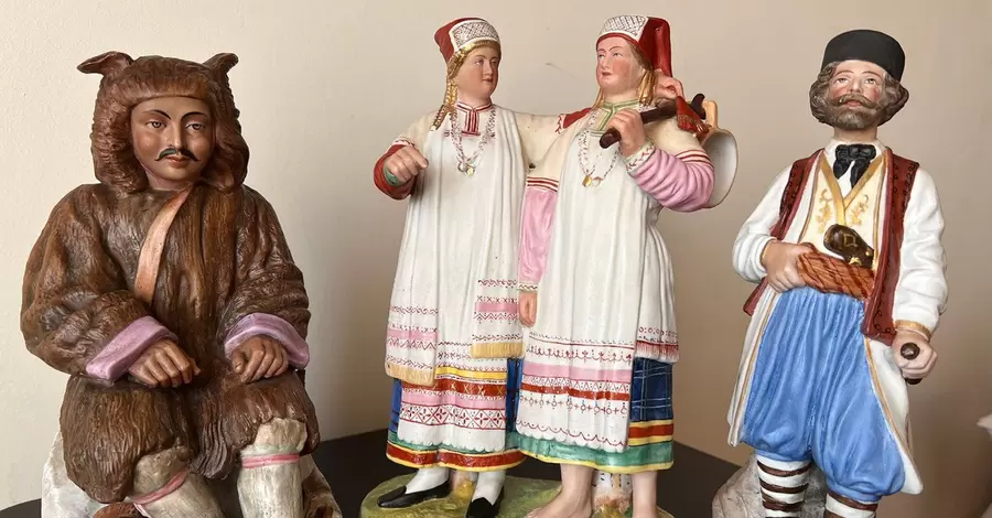 Из Украины пытались вывезти редкие фарфоровые статуэтки 