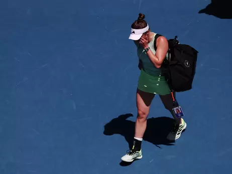Світоліна зі сльозами на очах знялася з Australian Open - 2024 через біль у спині