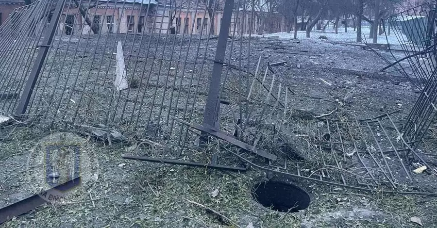 В Киеве в одной из квартир обнаружили боевую часть ракеты, людей срочно эвакуируют