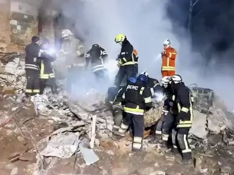 В Харькове из-под завалов достали тело восьмилетней девочки 