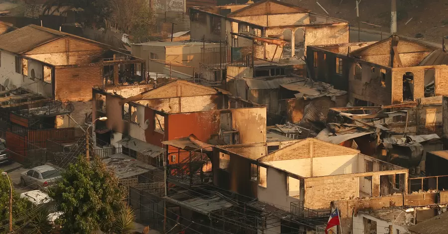 В Чили бушуют масштабные лесные пожары, по меньшей мере 50 человек погибли