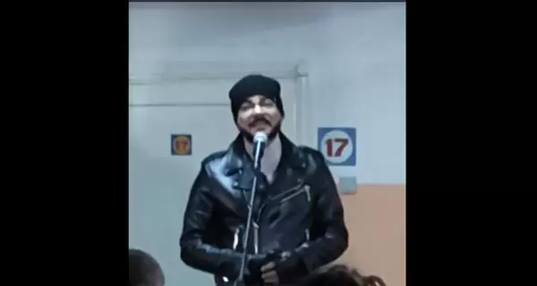 Филипп Киркоров приехал в оккупированную Горловку и спел в больнице