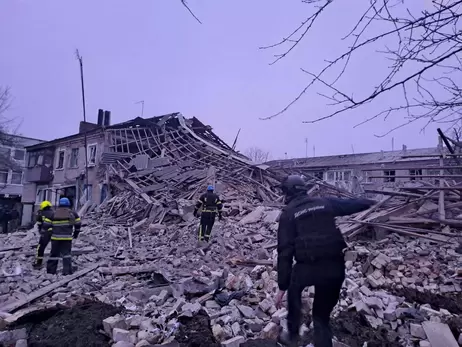 Число жертв ракетного удара по двухэтажке на Харьковщине возросло до четырех (обновлено)