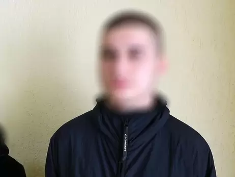 В Івано-Франківську затримали 16-річного хлопця, який зі знайомими бив літніх людей