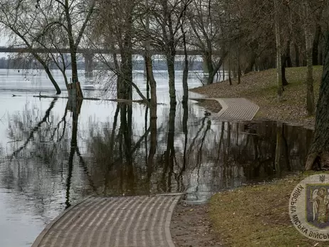 В Киеве уровень воды в Днепре поднялся до максимальной с начала года отметки 