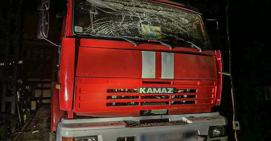 РФ вдарила по пожежній частині на Харківщині, є постраждалий 
