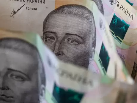 Повышение минималки, увеличение пенсий и рост цен: что ждет украинцев в апреле