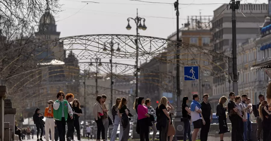 В Киеве нормализовалось качество воздуха после загрязнения пылью из Сахары