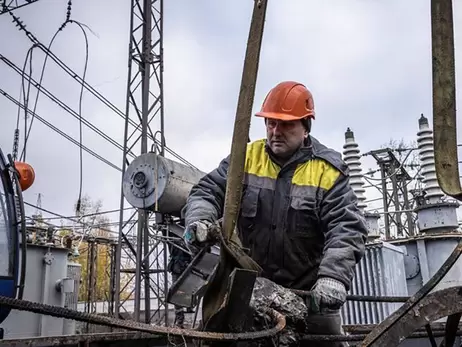 Спасти энергетику Украины: строить маленькие станции и хранить электричество в Польше