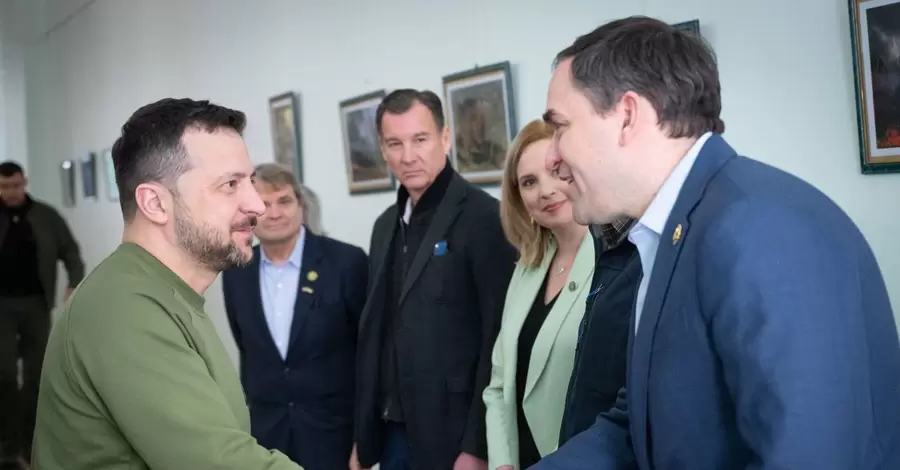 Зеленский встретился с делегацией Конгресса США и рассказал о проблемах фронта 