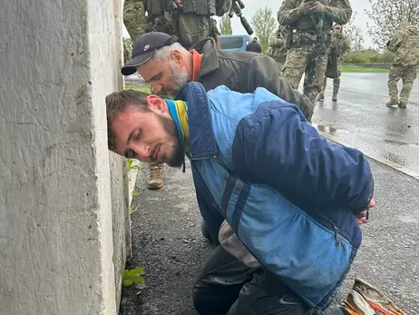 Військовослужбовців, що розстріляли поліцейських на Вінниччині, підозрюють у викраданні вибухівки
