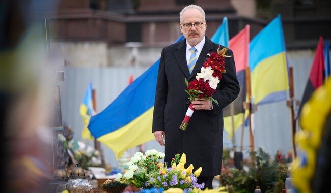 Эгилс Левитс в третий раз с начала полномасштабного вторжения посетил Украину. Фото: Офис президента